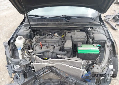 2015 Kia Optima Lx z USA, uszkodzony, nr VIN 5XXGM4A79FG415900